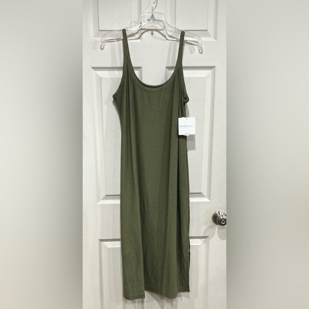 Beyond Yoga Women's XL Featherweight Simplicity Dress Moss Green Heather NWT